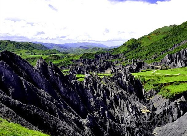 墨石？甘孜還藏著這樣的地質(zhì)公園