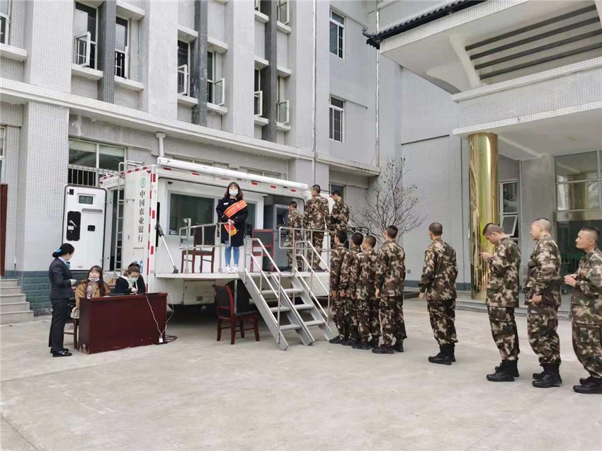 圖為流動.jpg 圖為流動.jpg