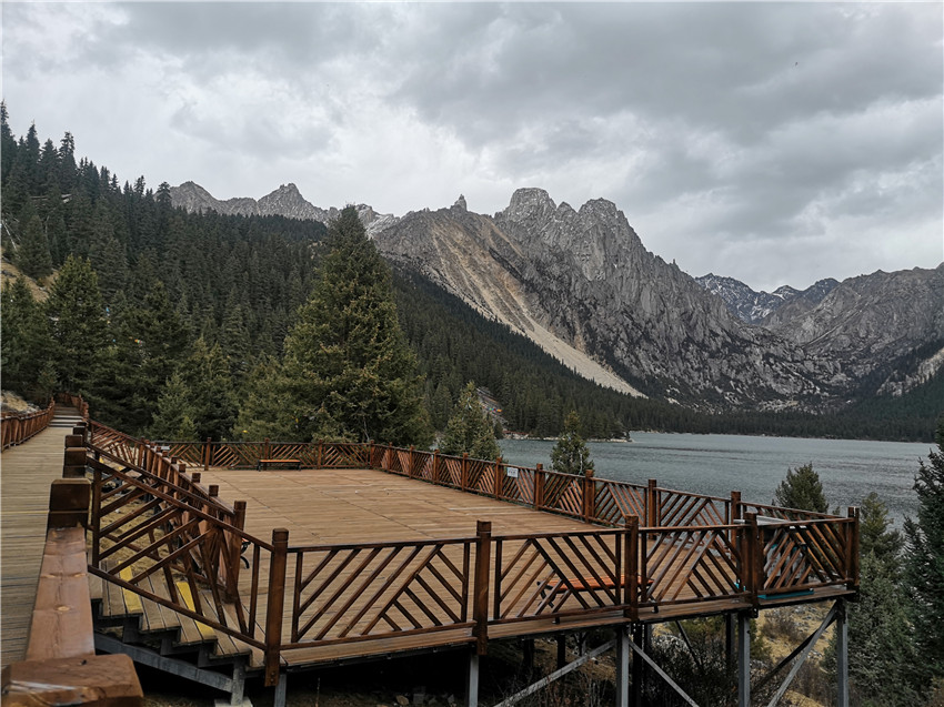 巴塘縣措普溝.jpg 巴塘縣措普溝.jpg