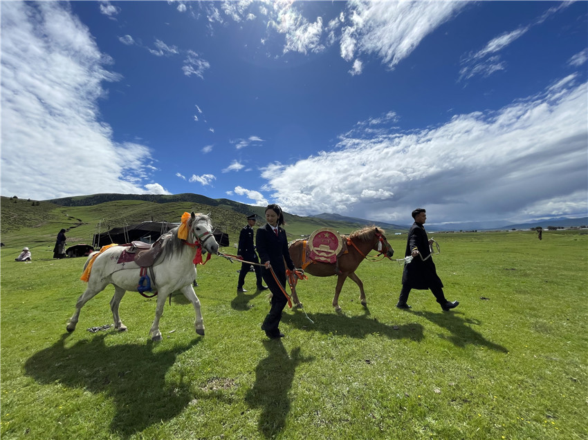 圖為行走.jpg 圖為行走.jpg