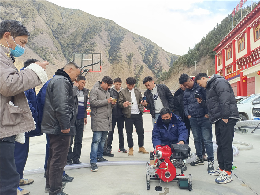 開展水泵.jpg 開展水泵.jpg