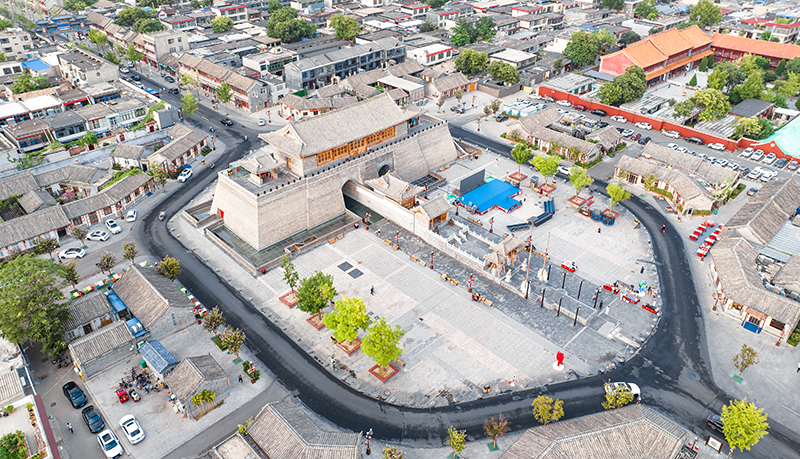 2022年9月8日，石家莊，航拍正定縣正定古城陽和樓與正定歷史文化街。