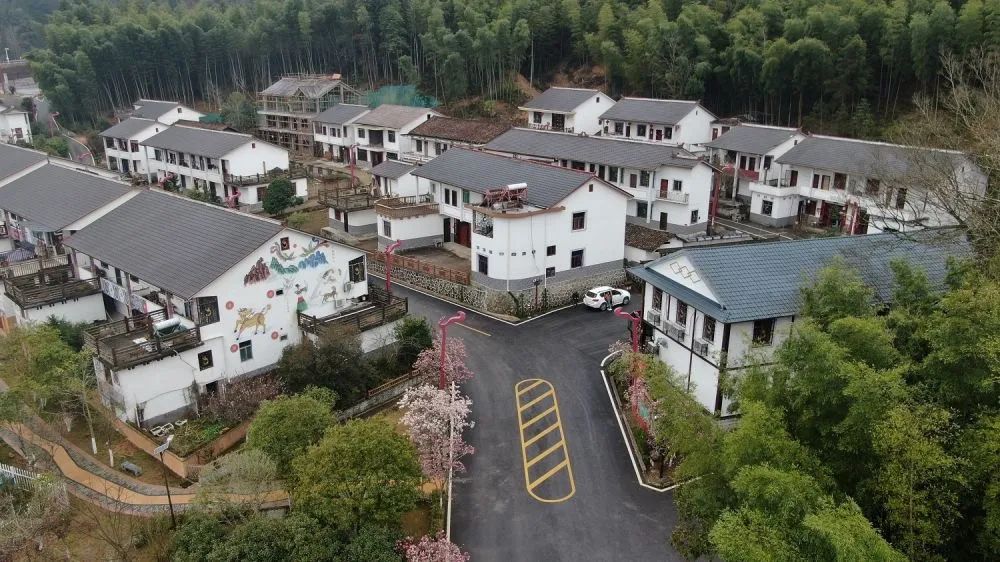 江西資溪縣烏石鎮(zhèn)新月畬族村景象。新華社記者 彭昭之 攝