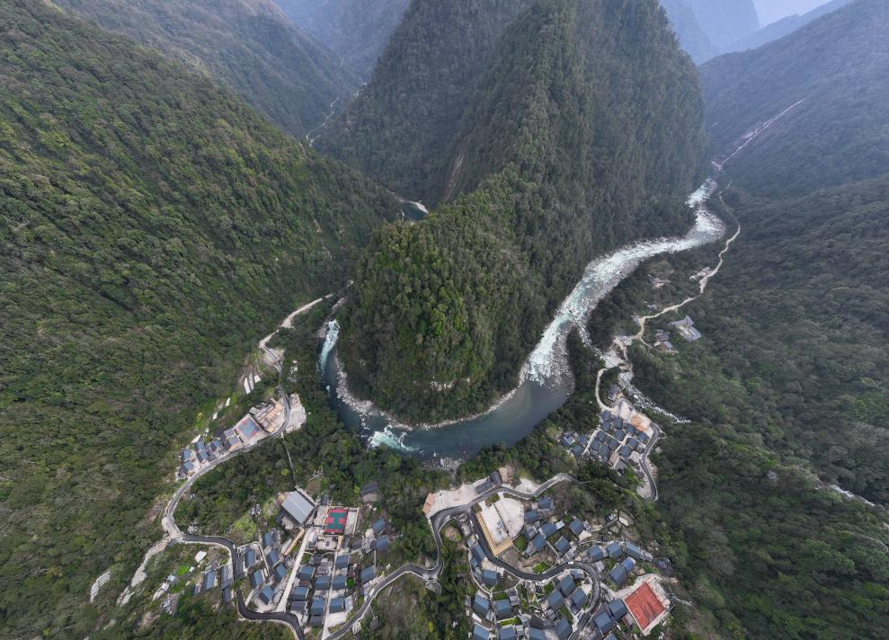 2023年3月10日，獨(dú)龍江航拍。